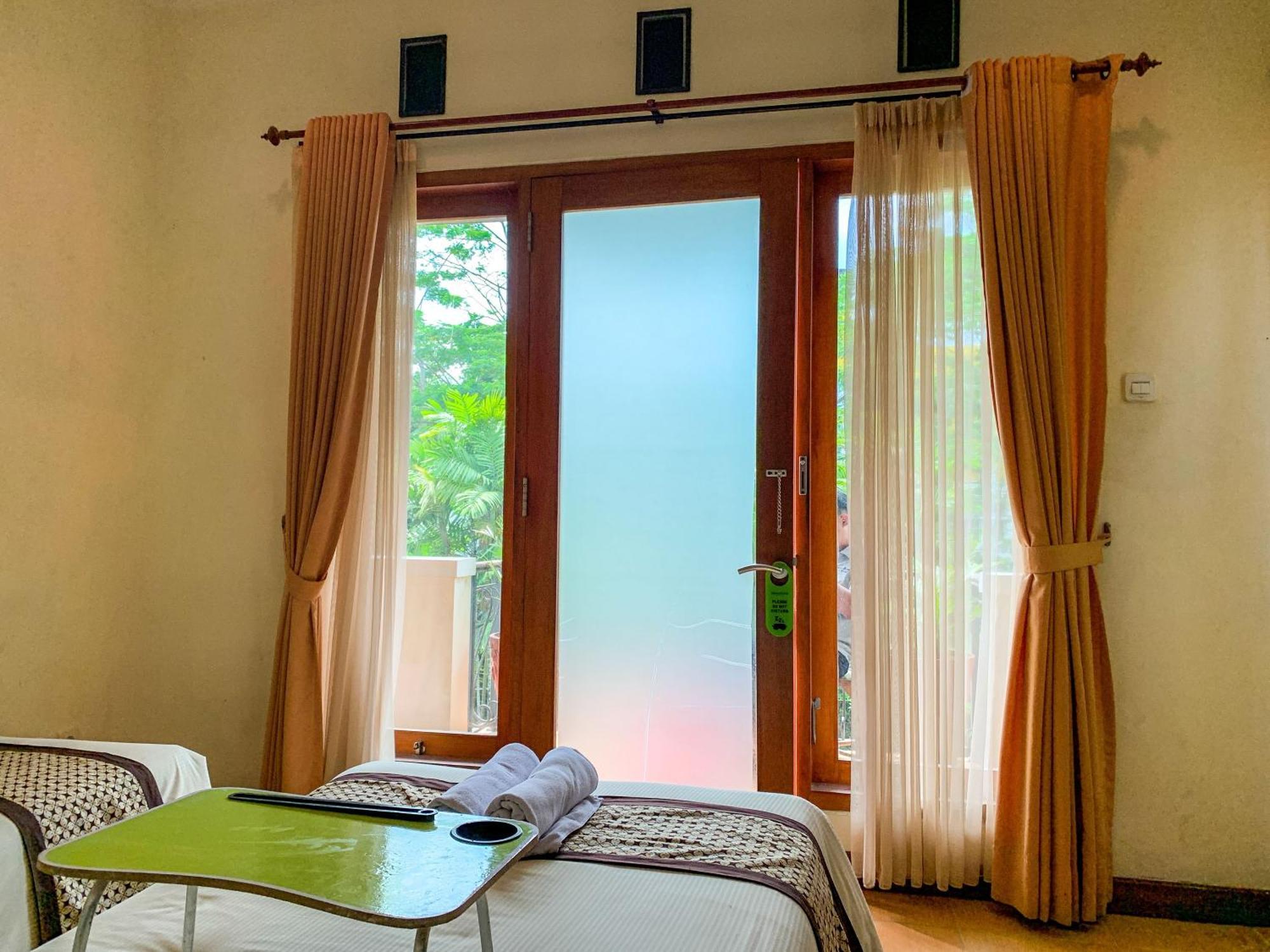 Kejayan Urbanview Sasono Putro Condoongcatur By Reddoorz מראה חיצוני תמונה