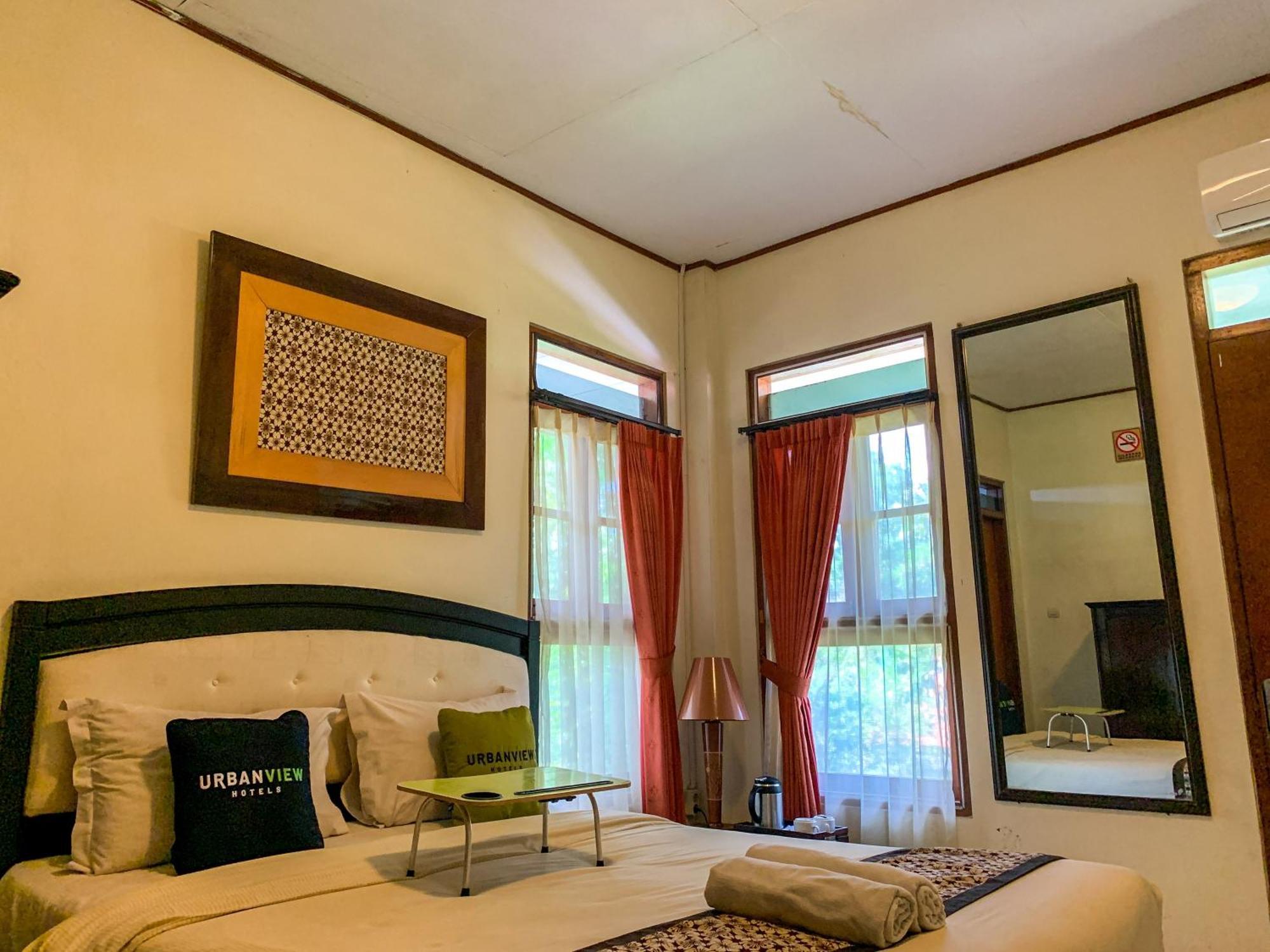 Kejayan Urbanview Sasono Putro Condoongcatur By Reddoorz מראה חיצוני תמונה